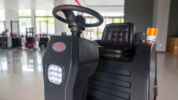 揚(yáng)子洗地機(jī)需要多少錢？